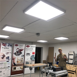 LED Panels in der Werkstatt 